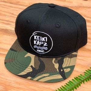 Black and camo keiki kapz snapback hat